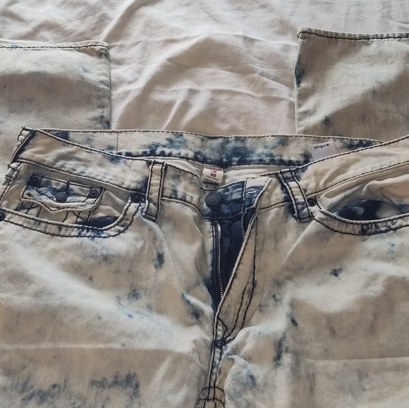 True religion - Picture 2 of 4